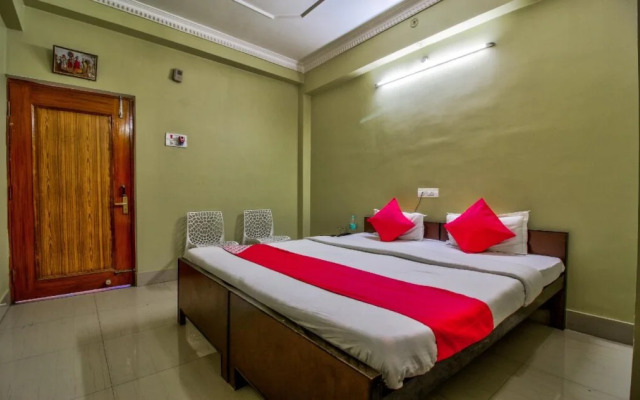 OYO 22434 Hotel Royal Arya