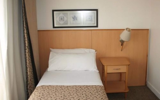 Urbana Suites