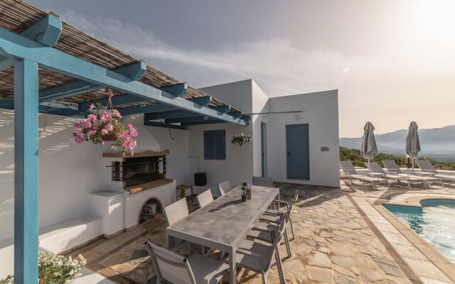 Villa Bella With Swimming Pool, Rethymno, Crete