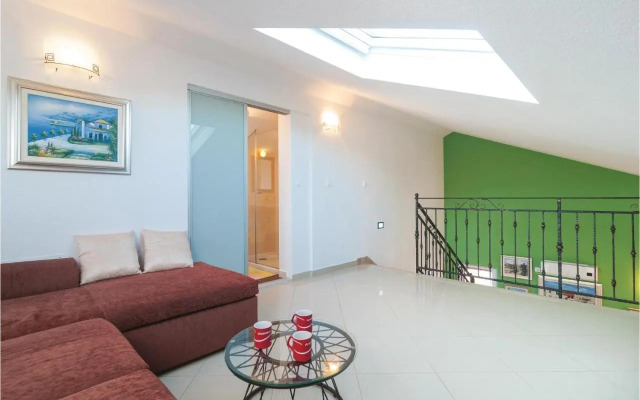 Holiday home Neoric 2