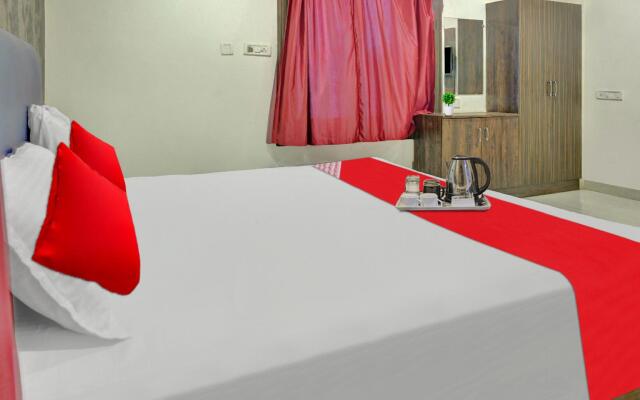 Eesha Ncore Rooms by Oyo