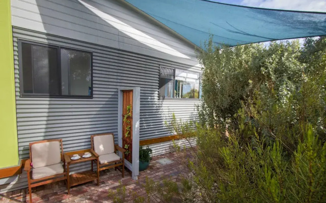 Coorong Cabins - Wren Cabin