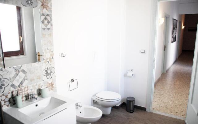 Bari Rooms Central Station