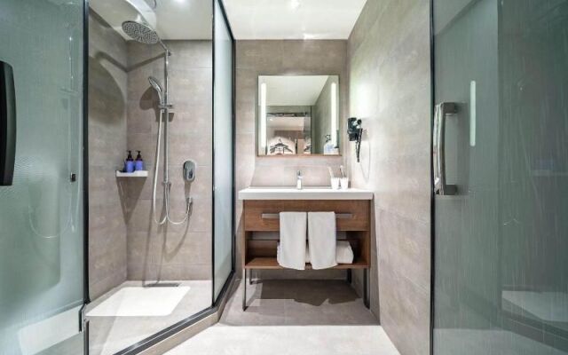 Hanting Hotel Shanghai Jiaoda Jiangchuan Road Metro Station New