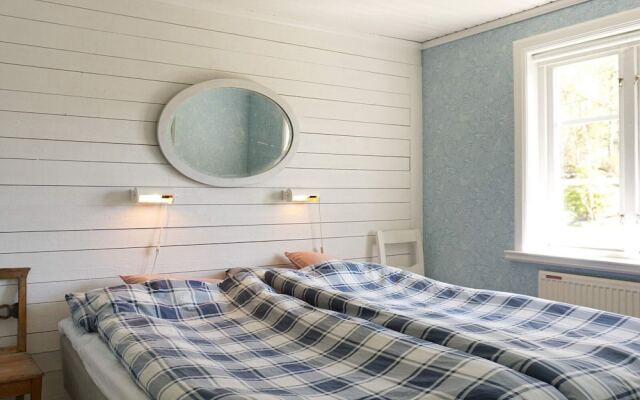 4 Person Holiday Home in Grundsund
