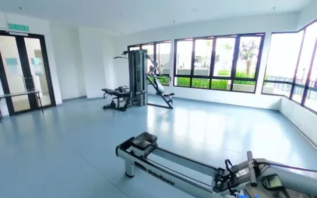 Up to 9pax, i-City i-Suite FREE WIFI 50"TV – Sports – Shah Alam