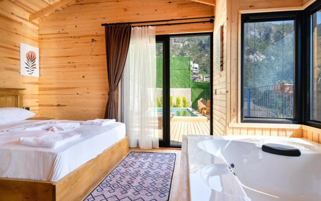 Honeymoon Bungalow With Private Pool and Sea View