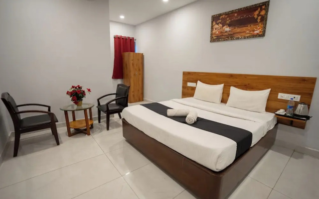 Hotel Vaishnavi Classic