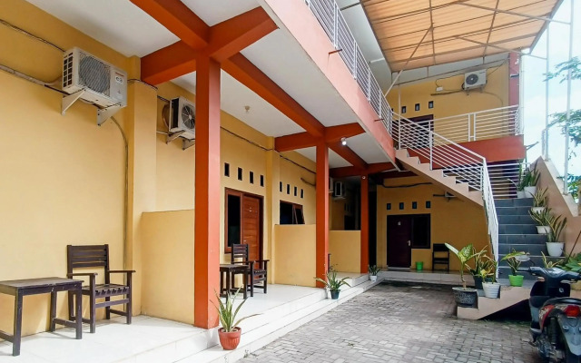 OYO 2450 Hening Homestay Near Pantai Tanjung Bias