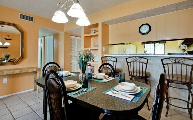 Runaway Bay Resort by BBG