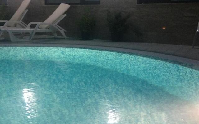 Golden Sea View Apartments