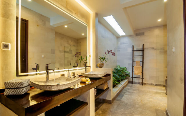 Karmagali Boutique Suites (Adults Only) & Private villas (families)