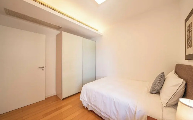 Tyms Elegant 2BR 1BA Apt Walk to Malls