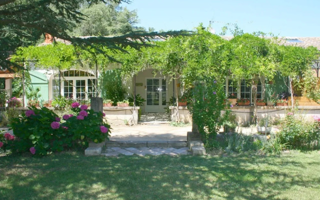 Large House With Pool in a Lush Green Environment