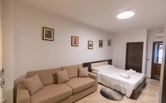 Hotel Pirro