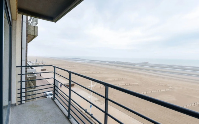 Apartment in Koksijde for 6 Person