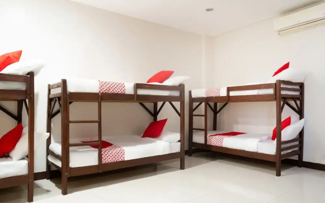 Monclaire Suites By OYO Rooms