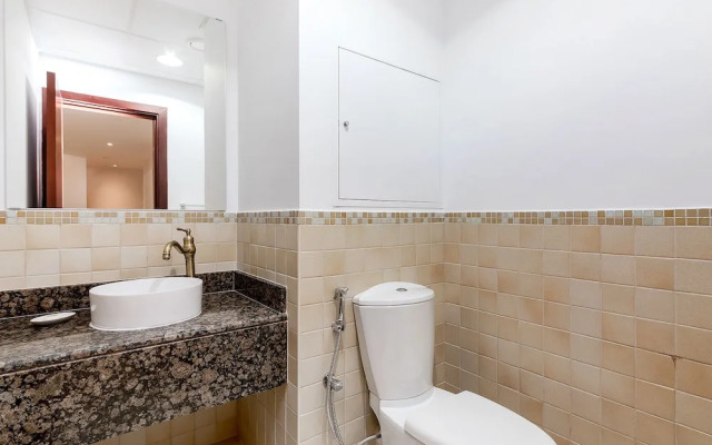 Panoramic Spacious City View 2BR Escape