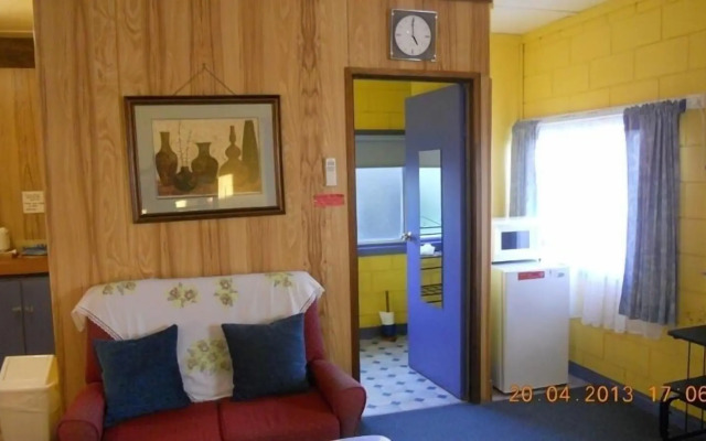 Summers Rest Units Apartment