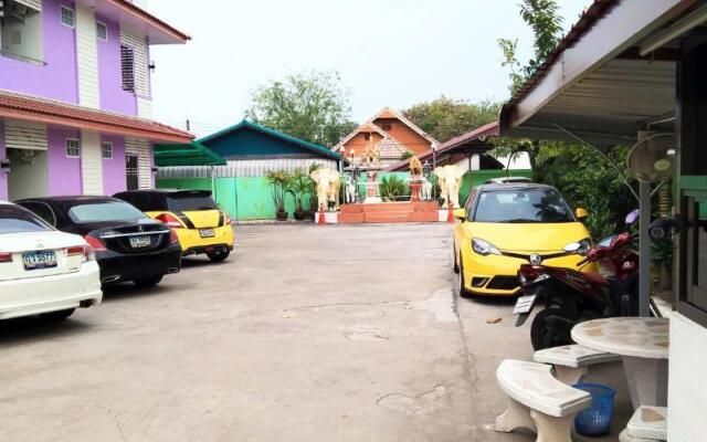 OYO 75399 Choktipparat Place