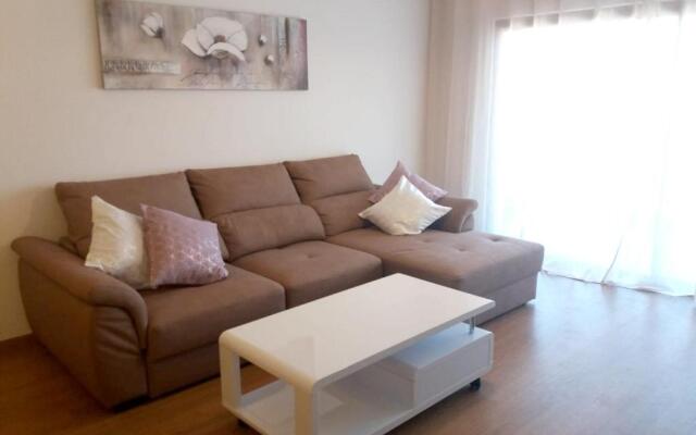 Apartment with 2 bedrooms in Portimao with shared pool terrace and WiFi 5 km from the beach