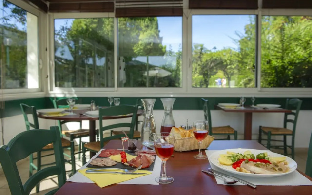 Hotel Club Vacanciel Cambo Les Bains