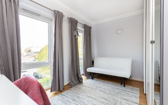 Modern 2bed and Bath W/balcony Flat in Shoreditch