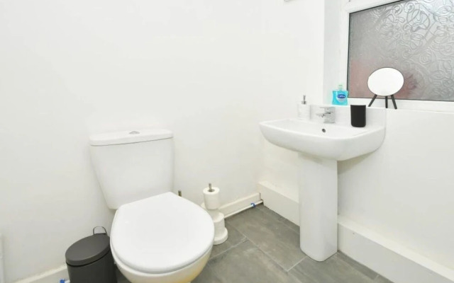 Townhouse @ Victoria Road Stoke