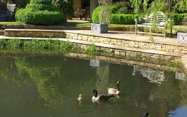 Mill Hay Country House - B&B