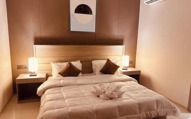 The Lodgers Luxury Hotel Near GolfCourse
