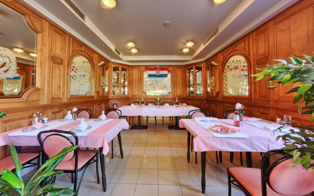 Hotel Trogirski Dvori