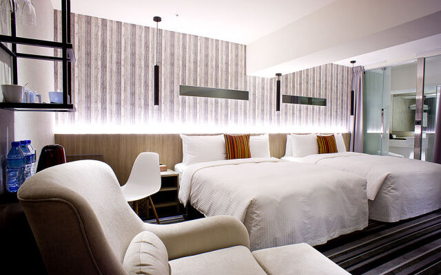 Urban Chic Inn
