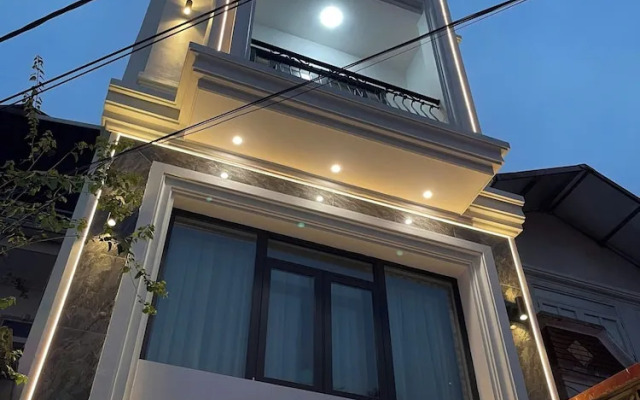 Hanoi Airport Suites Hostel & Travel