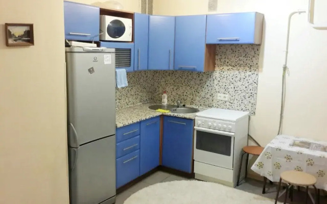 Metro Oktyabr'Skaya Apartments