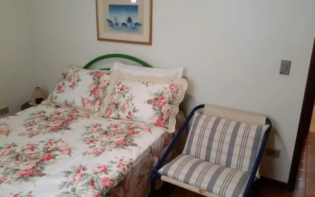 Ubatuba Tenório apto térreo 6 pess