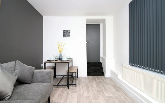 Skyline Remarkable 2-bed Apartment in Swansea