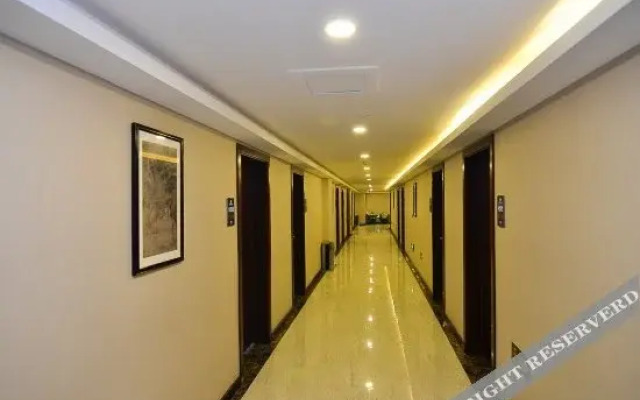 Fengzeyuan Business Hostel