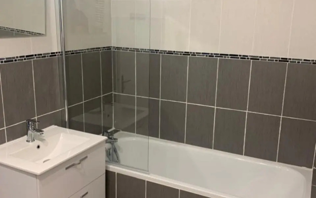 Appartement complet, hyper centre d’Auxerre.