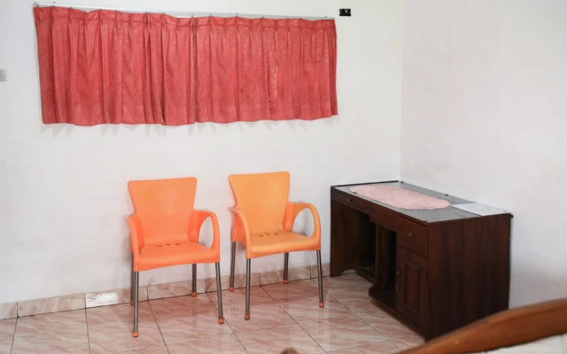 Nirina Homestay Pringsewu Mitra RedDoorz – Guest Rooms – Pringsewu