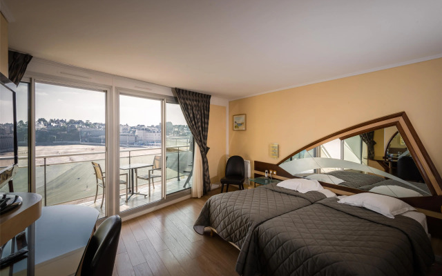 Le Crystal Dinard, Sure Hotel Collection by Best Western