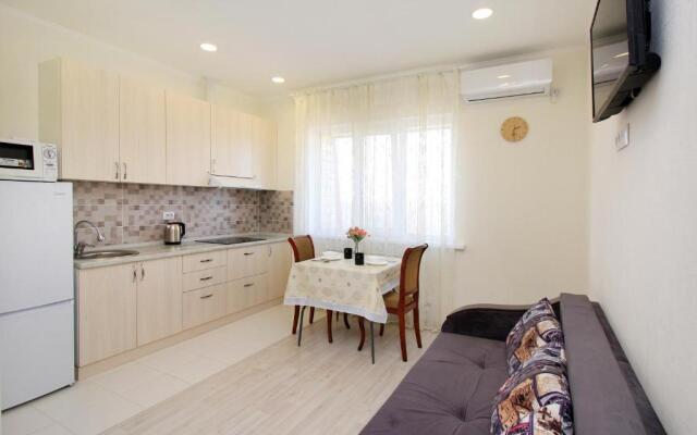ZhK Raduzhnyj bereg apartamenty bliz aeroporta RB343