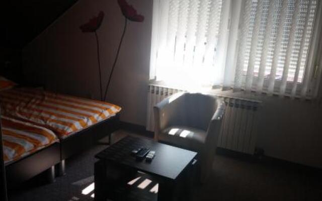 Rooms DU-NA