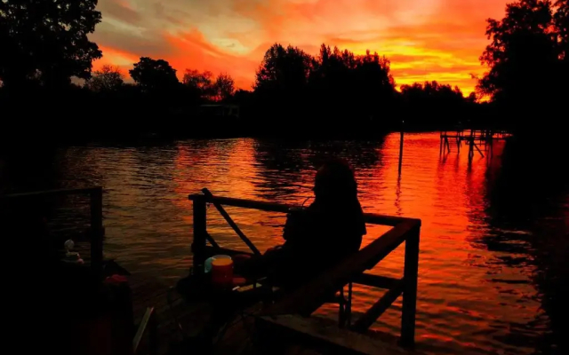 Cabaña Sol de Medianoche Delta Tigre