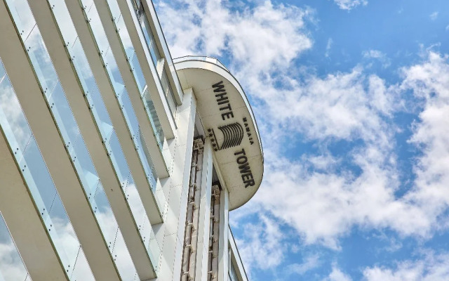 Apartamente WHITE TOWER cm