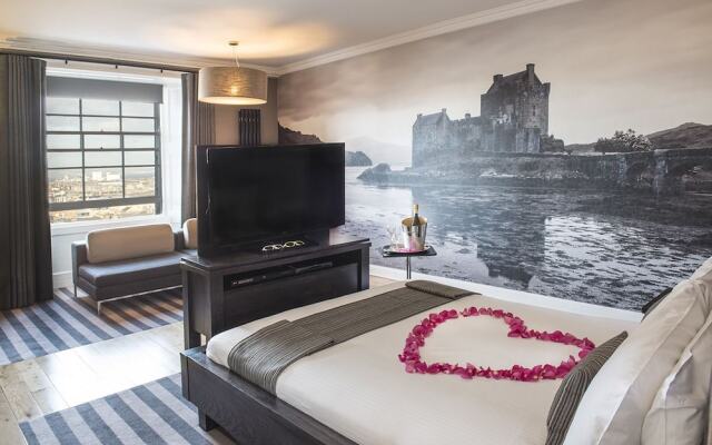 Rooms & Suites Picardy Place