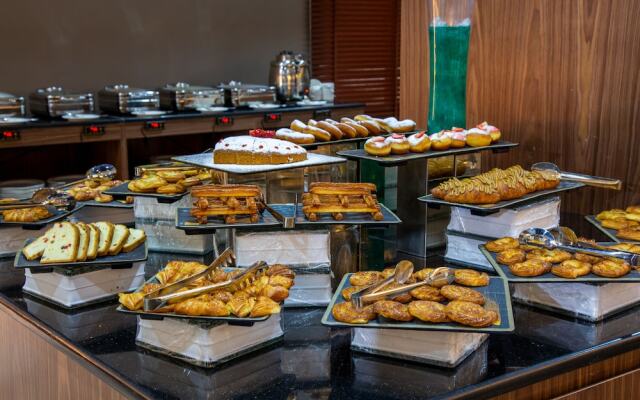 Petra Moon Luxury Hotel