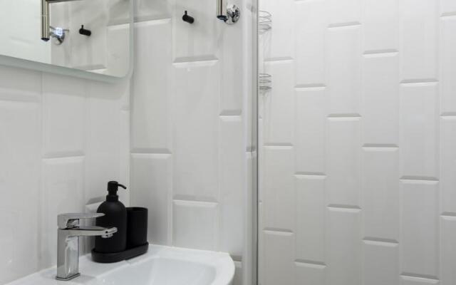 APARTURA (АПАРТУРА) на улице Декабристов 4