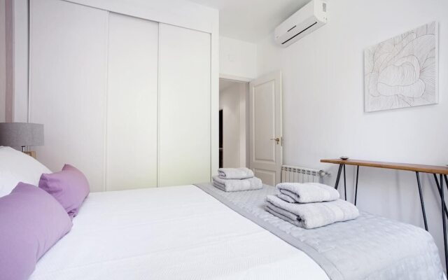 Near Reina Sofia Museum. 6Pax. 2Bedrooms. Reina Sofia Iii