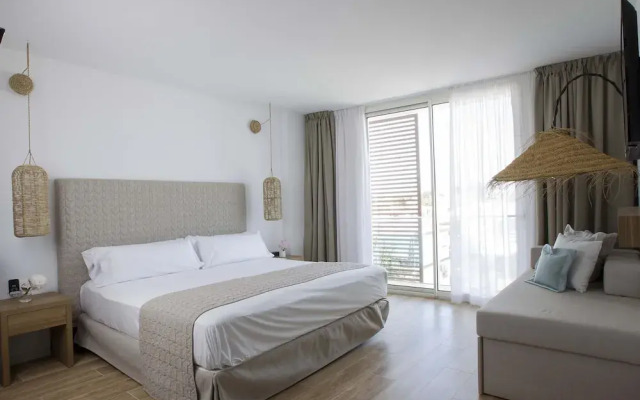 May Altafulla Beach Boutique Hotel