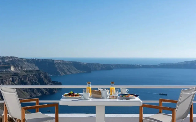 Aqua Luxury Suites